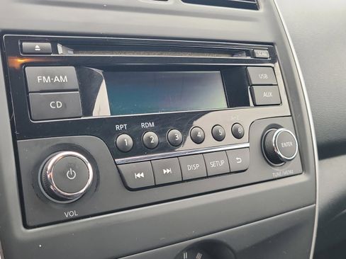 Used 2017 Nissan Versa SV image 28