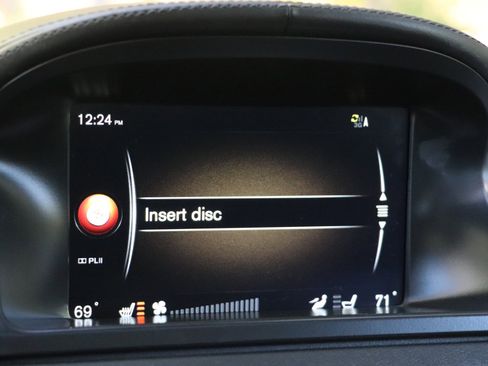 Used 2016 Volvo XC70 T5 Platinum w/ Climate Package image 27