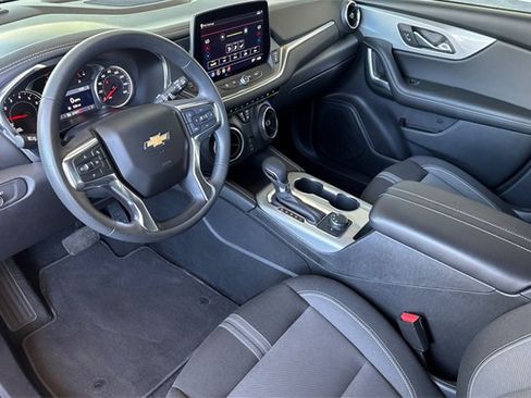 Used 2025 Chevrolet Blazer LT image 10