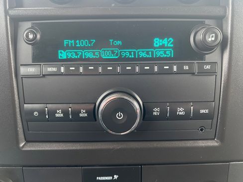 Used 2019 Chevrolet Express 2500 w/ Driver Convenience Package image 22