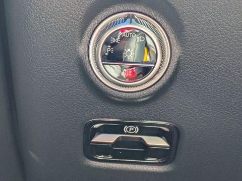 Used 2024 Mercedes-Benz CLE 53 AMG 4MATIC image 25