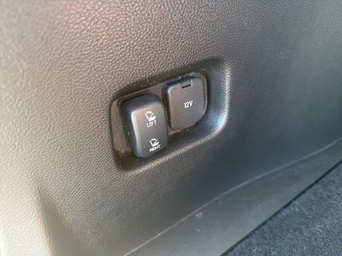 Used 2024 Ford Edge SEL image 10