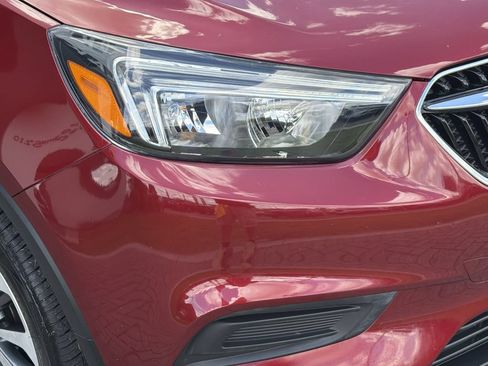 Used 2021 Buick Encore Preferred AWD/4WD image 8