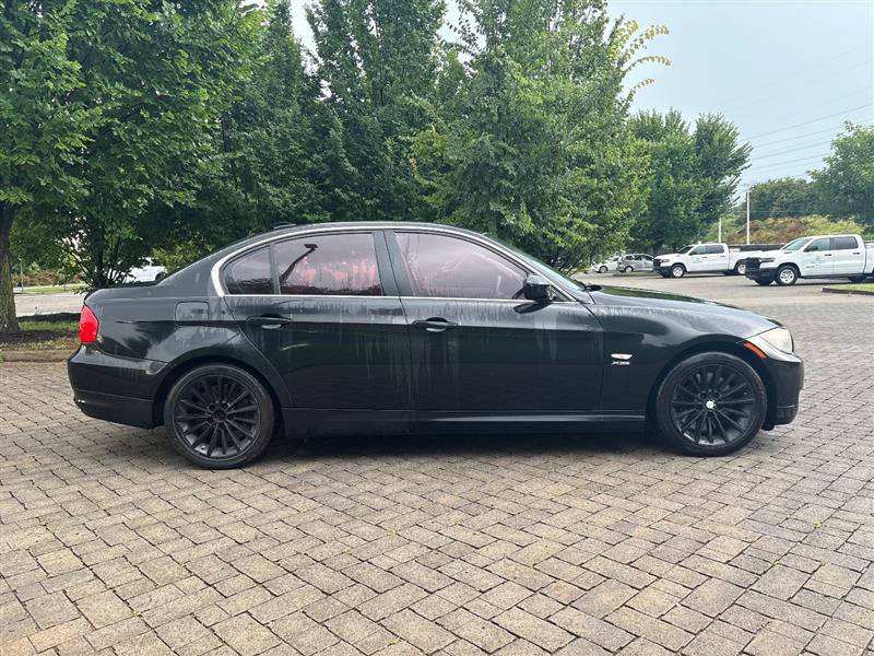 Used 2011 BMW 335i xDrive Sedan AWD/4WD image 6