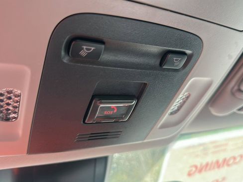 Certified 2021 Toyota Camry SE image 23