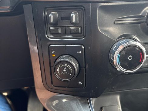 Used 2022 Ford F150 XLT w/ Equipment Group 302A High AWD/4WD image 18