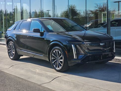 New 2026 Cadillac Lyriq Sport AWD/4WD image 7