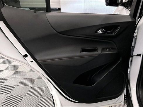 Used 2022 Chevrolet Equinox RS w/ RS Leather Package image 20