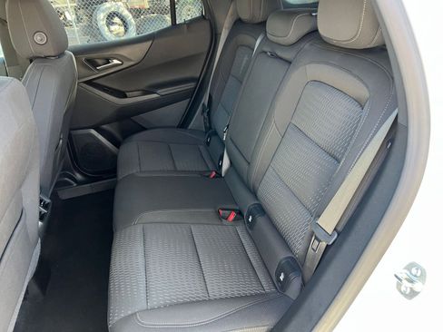 Used 2025 Chevrolet Equinox LT image 32