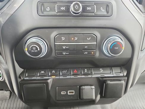 Used 2024 Chevrolet Silverado 1500 Custom Trail Boss w/ Realtree Special Edition image 28