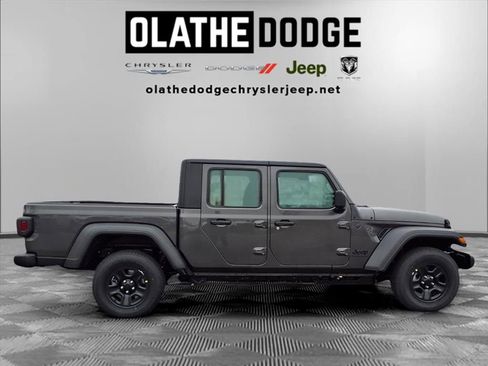 New 2026 Jeep Gladiator Sport image 27
