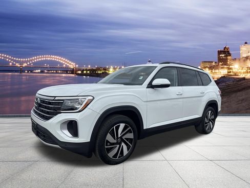 Used 2025 Volkswagen Atlas SE image 1