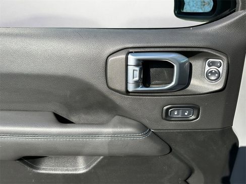 Certified 2021 Jeep Wrangler Unlimited Rubicon 4xe image 23