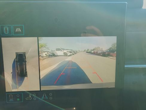 New 2026 GMC Terrain AT4 w/ Convenience Package III image 42