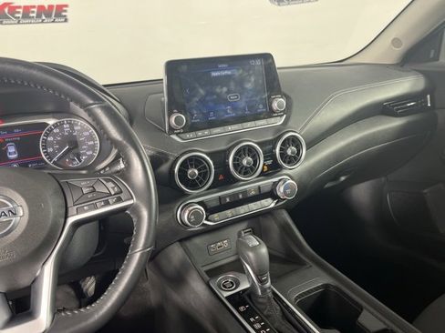 Used 2022 Nissan Sentra SV image 16