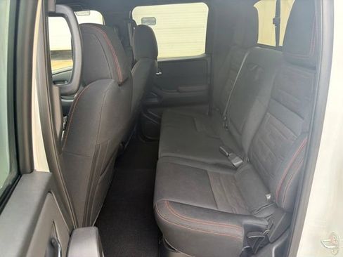 Used 2022 Nissan Frontier Pro-X RWD image 14
