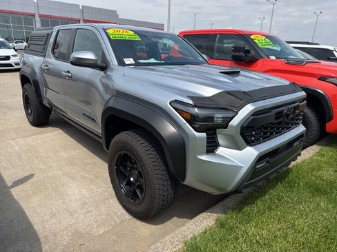 Used 2026 Toyota Tacoma TRD Sport AWD/4WD image 12