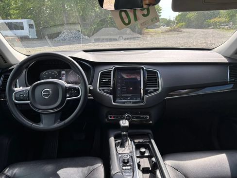 Used 2016 Volvo XC90 T6 Momentum AWD/4WD image 24