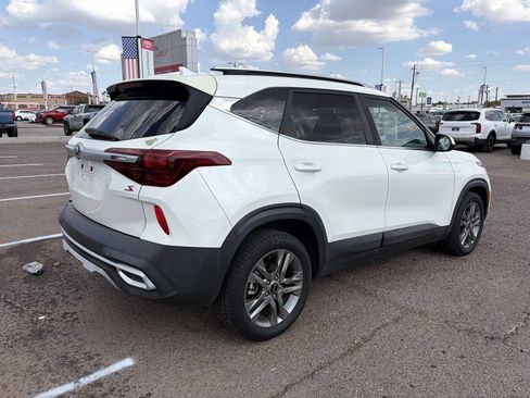 Used 2021 Kia Seltos S FWD image 10