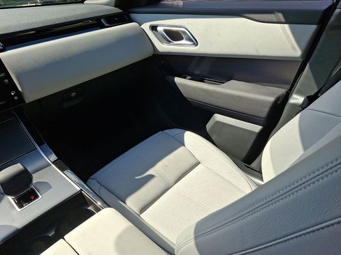 Certified 2026 Land Rover Range Rover Velar S AWD/4WD image 11