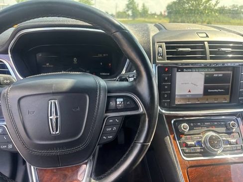 Used 2017 Lincoln Continental Reserve w/ Luxury Package AWD/4WD image 10