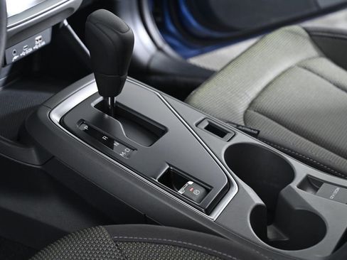 Used 2024 Subaru Crosstrek 2.0i Premium image 21