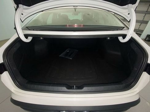 Used 2025 Kia K4 LXS image 23