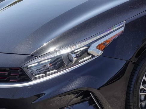Used 2023 Kia Forte GT-Line FWD image 8