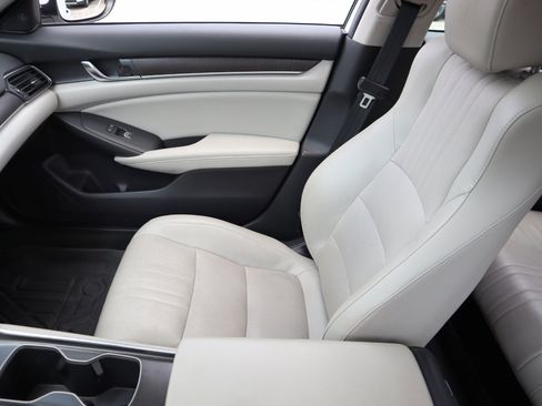 Used 2018 Honda Accord EX-L image 19