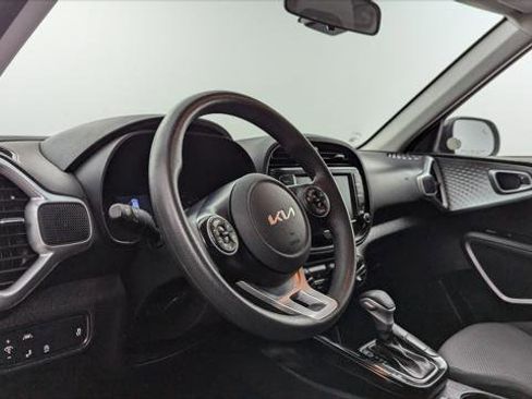 Used 2022 Kia Soul LX w/ Technology Package image 22