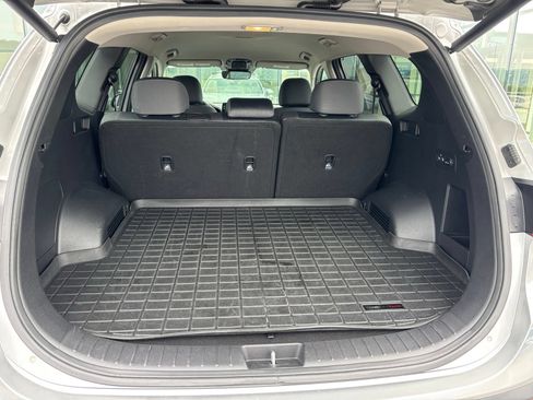 Used 2022 Hyundai Santa Fe SEL w/ Convenience Package FWD image 17