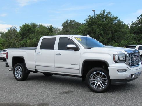 Used 2017 GMC Sierra 1500 Denali image 2