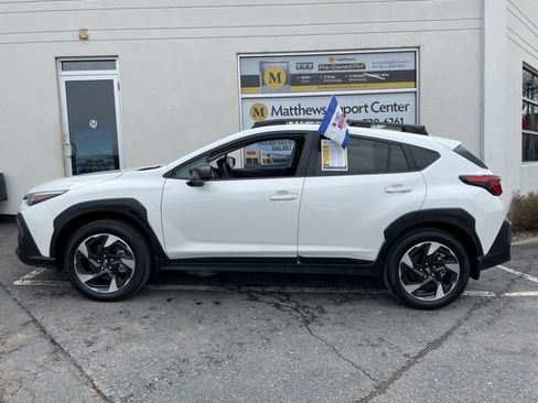 Used 2025 Subaru Crosstrek 2.5i Limited AWD/4WD image 2