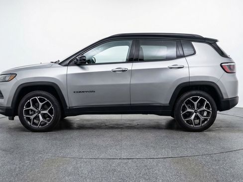 Used 2025 Jeep Compass Limited AWD/4WD image 5