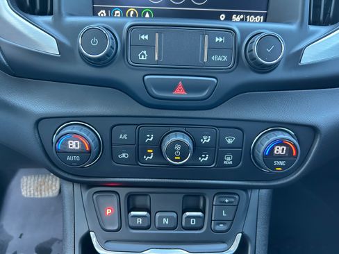 Used 2020 GMC Terrain SLE w/ Driver Convenience Package image 24