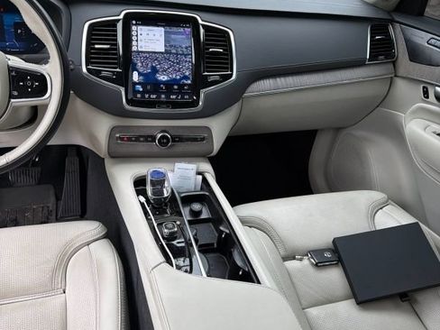 Used 2023 Volvo XC90 B6 Ultimate w/ Lounge Package AWD/4WD image 7