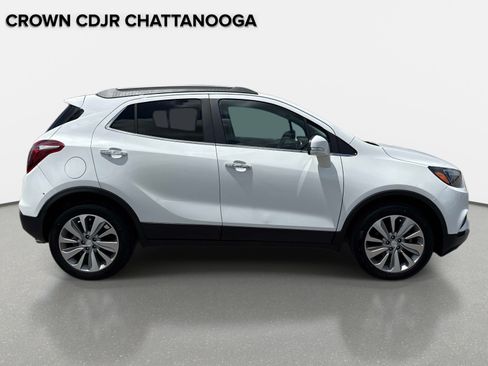 Used 2018 Buick Encore Preferred FWD image 3