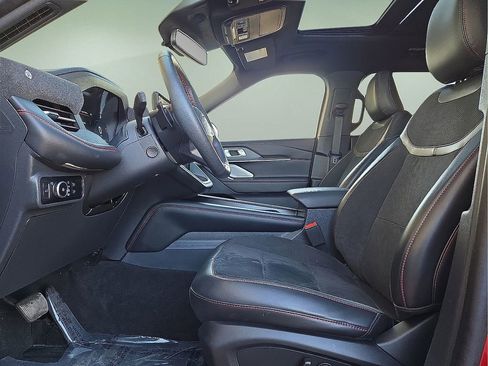 Used 2025 Ford Explorer ST image 24