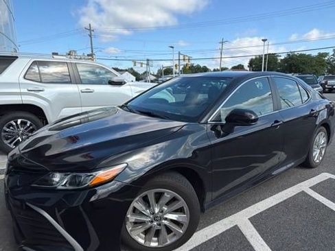Used 2023 Toyota Camry LE FWD image 1