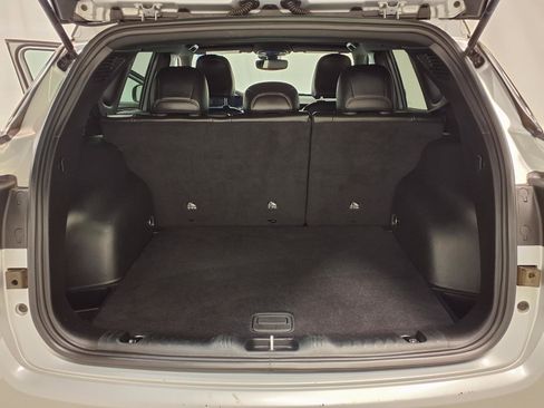 Used 2025 Jeep Compass Trailhawk AWD/4WD image 28