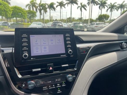 Used 2023 Toyota Camry SE FWD image 33