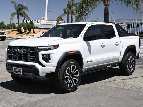 New 2026 GMC Canyon AT4 w/ Nightfall Edition AWD/4WD image 9