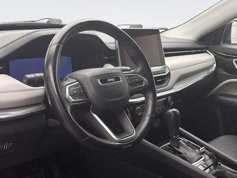 Used 2022 Jeep Compass Limited w/ Elite Group image 7