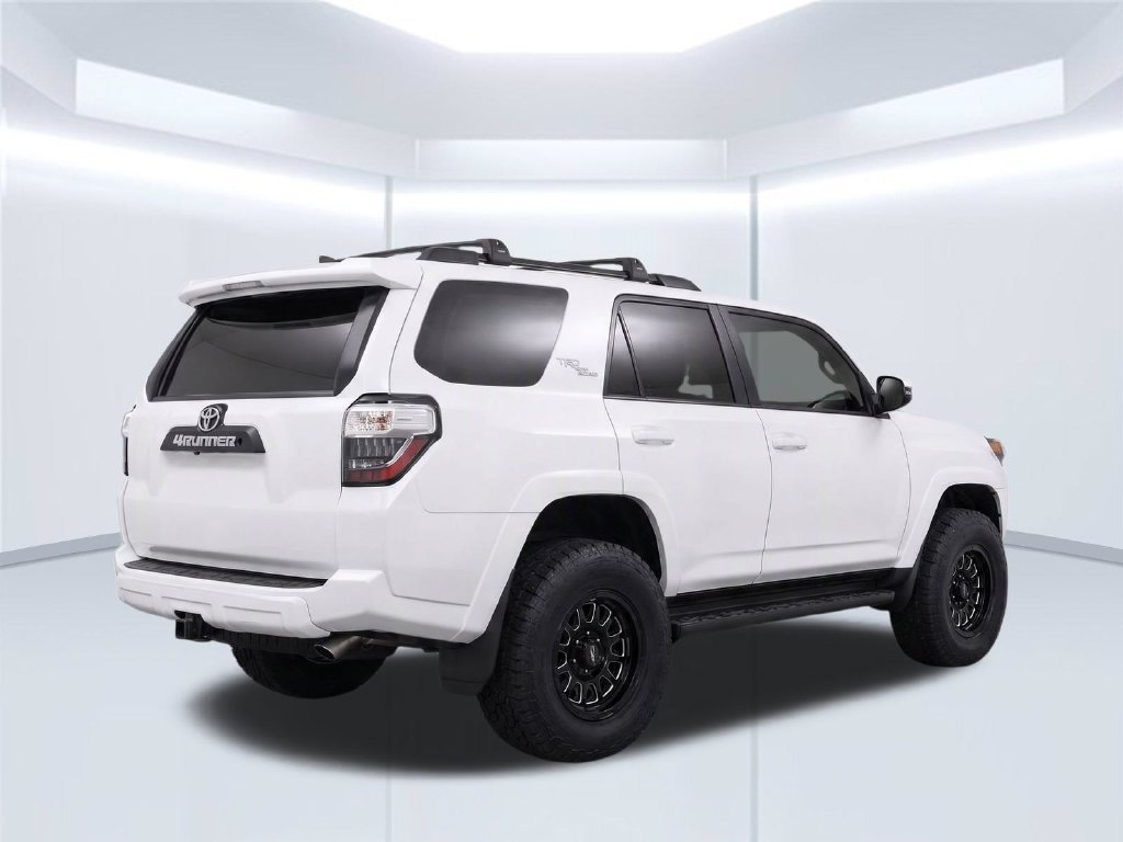 Used 2019 Toyota 4Runner TRD Off-Road Premium AWD/4WD image 4