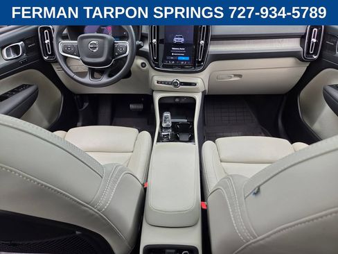 Certified 2024 Volvo XC40 B5 Plus w/ Protection Package Premier AWD/4WD image 15
