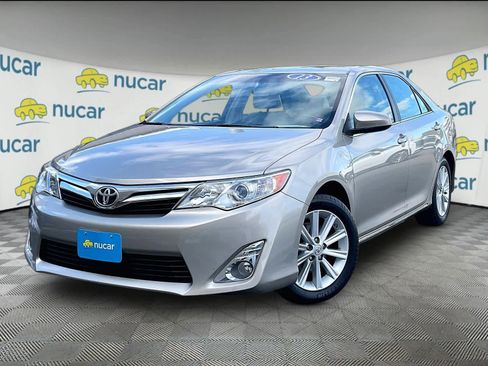 Used 2013 Toyota Camry XLE image 3