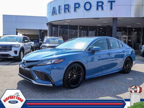 Used 2023 Toyota Camry XSE w/ Cold Weather Package image 1