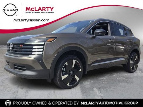 New 2026 Nissan Kicks SR FWD image 1