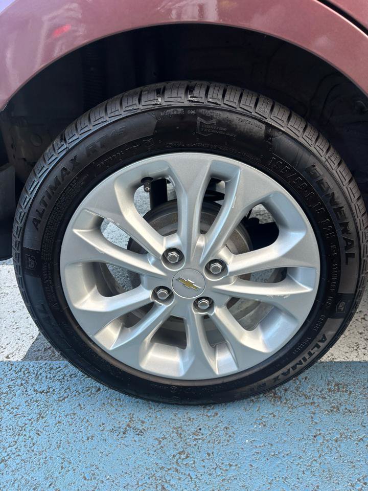 Used 2019 Chevrolet Spark LT FWD image 29