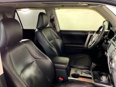 Used 2018 Toyota 4Runner Limited AWD/4WD image 6